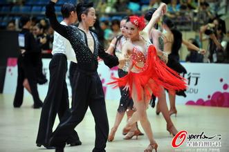 �ƾ���������ô����Ƶ�������ʹ����� �Ѿ���Ա�峿Ͷ����һ�־�Ԯ(��ͼ)...